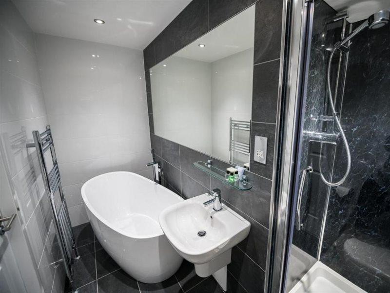 Kincaid House Hotel Milton of Campsie Екстер'єр фото