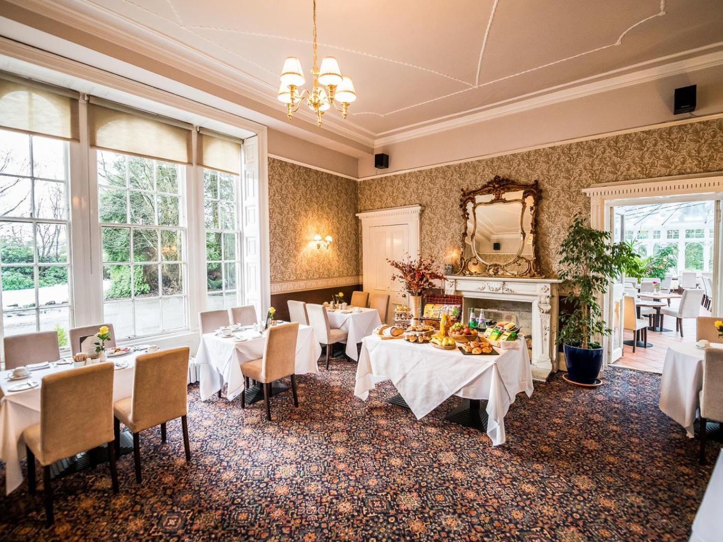 Kincaid House Hotel Milton of Campsie Екстер'єр фото